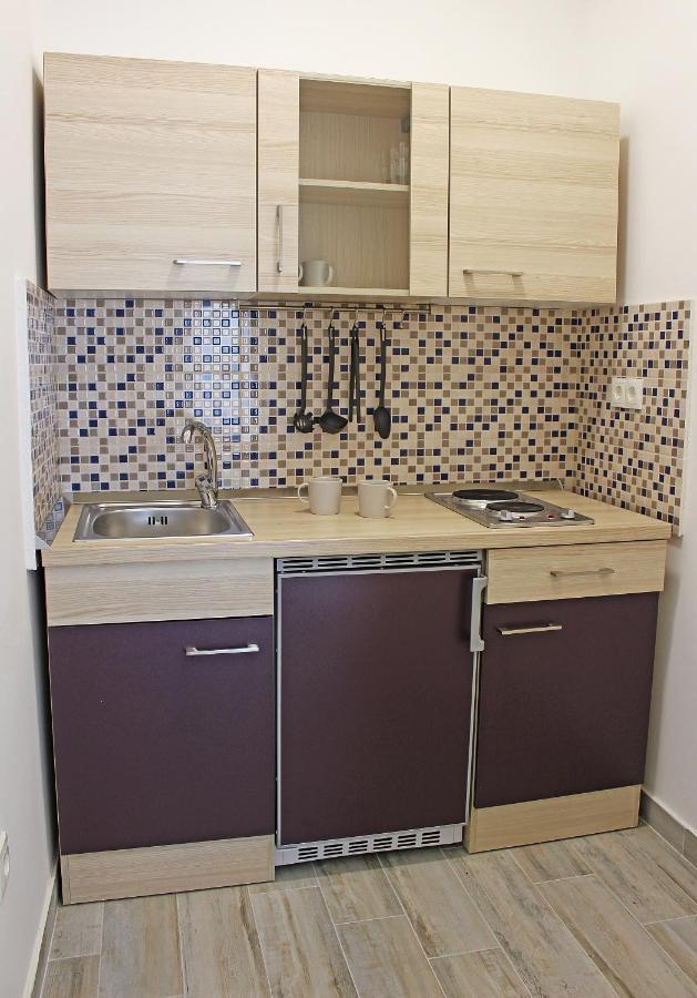Apartmani Bodo Drvenik  Ngoại thất bức ảnh
