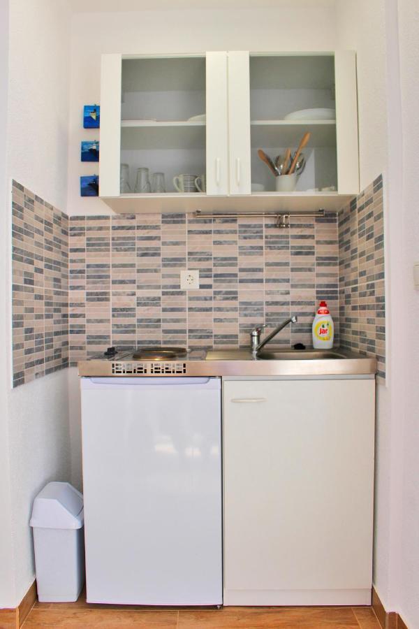 Apartmani Bodo Drvenik  Ngoại thất bức ảnh