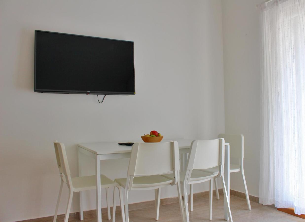 Apartmani Bodo Drvenik  Ngoại thất bức ảnh