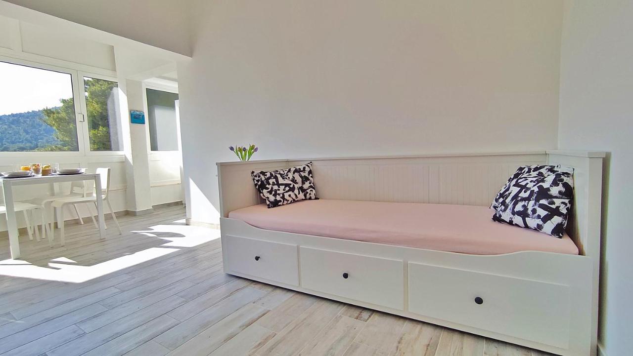 Apartmani Bodo Drvenik  Ngoại thất bức ảnh