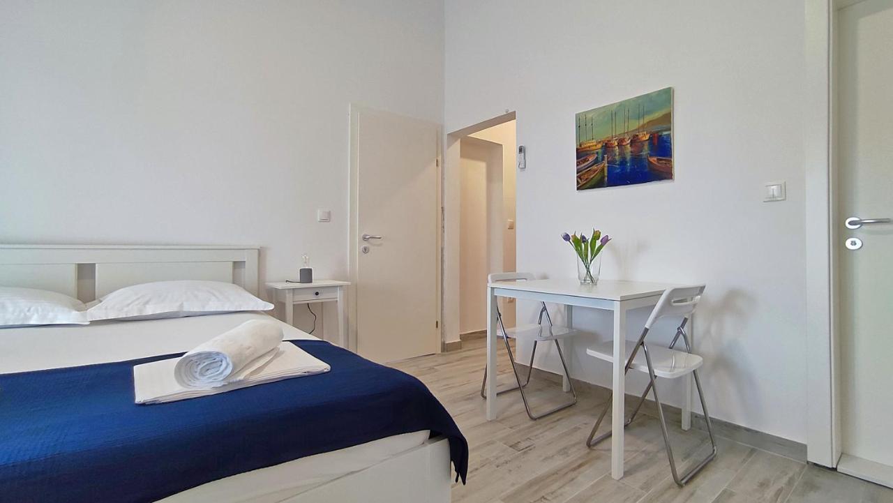 Apartmani Bodo Drvenik  Ngoại thất bức ảnh