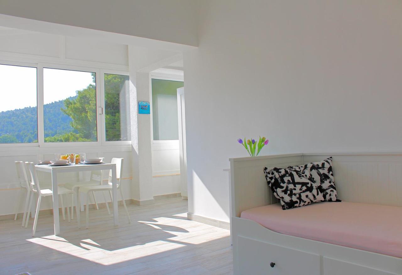 Apartmani Bodo Drvenik  Ngoại thất bức ảnh
