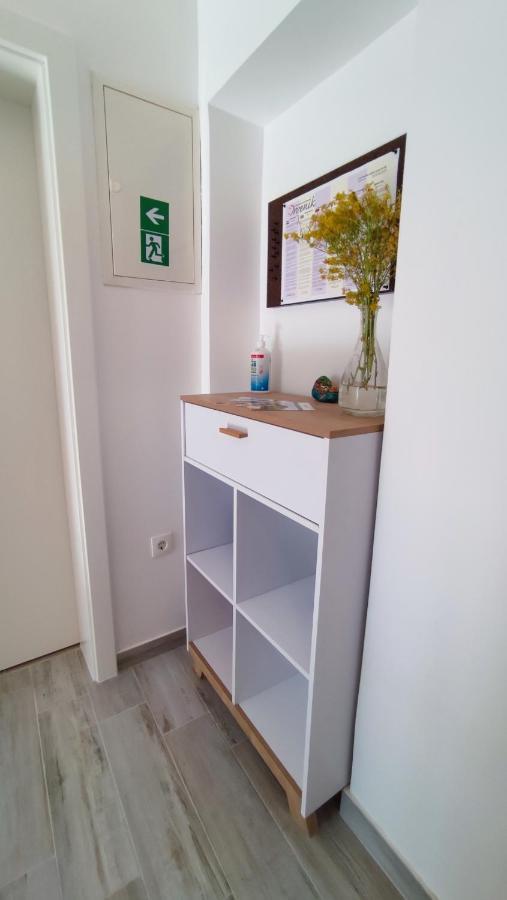 Apartmani Bodo Drvenik  Ngoại thất bức ảnh